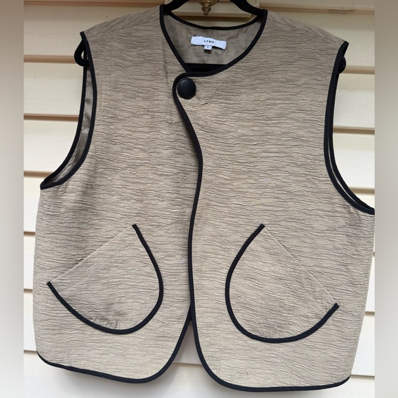 LTRO tan/beige, unique vest, made in Australia, black trim, front packet, OS - Picture 1 of 8